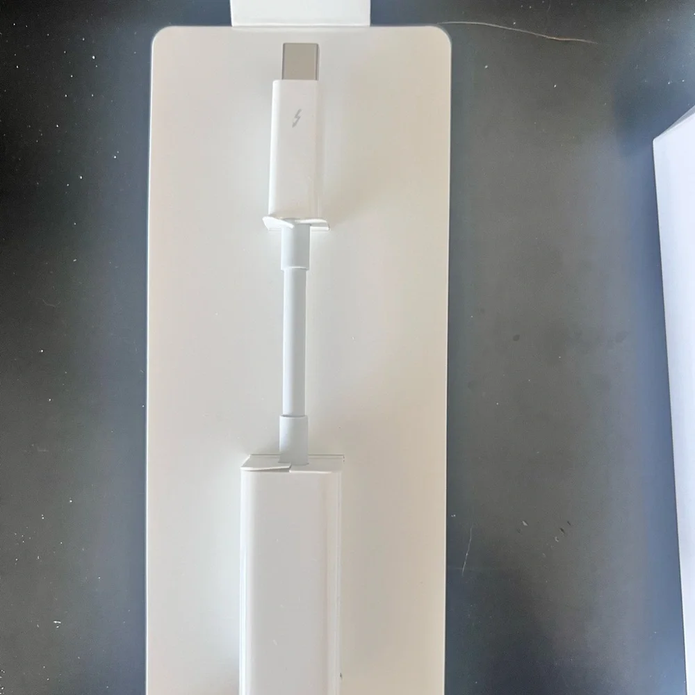 Apple Thunderbolt to Gigabit Ethernet Adapter - White